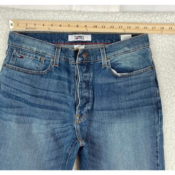 Tommy Hilfiger Women’s Adaptive Relaxed Magnetic Jeans Blue Denim, Size 33Wx32L - Picture 8 of 9
